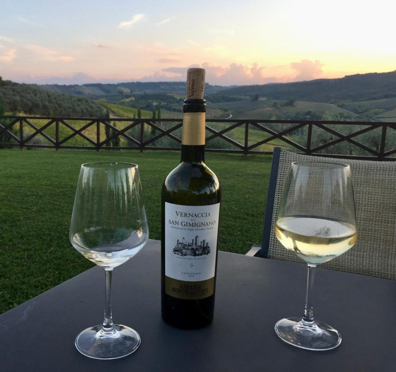 Fattoria Abbazia Monte Oliveto Villa ซานจีมิญญาโน ภายนอก รูปภาพ