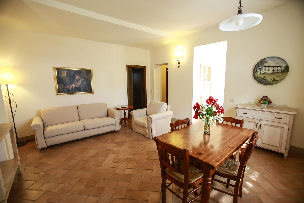 Fattoria Abbazia Monte Oliveto Villa ซานจีมิญญาโน ภายนอก รูปภาพ